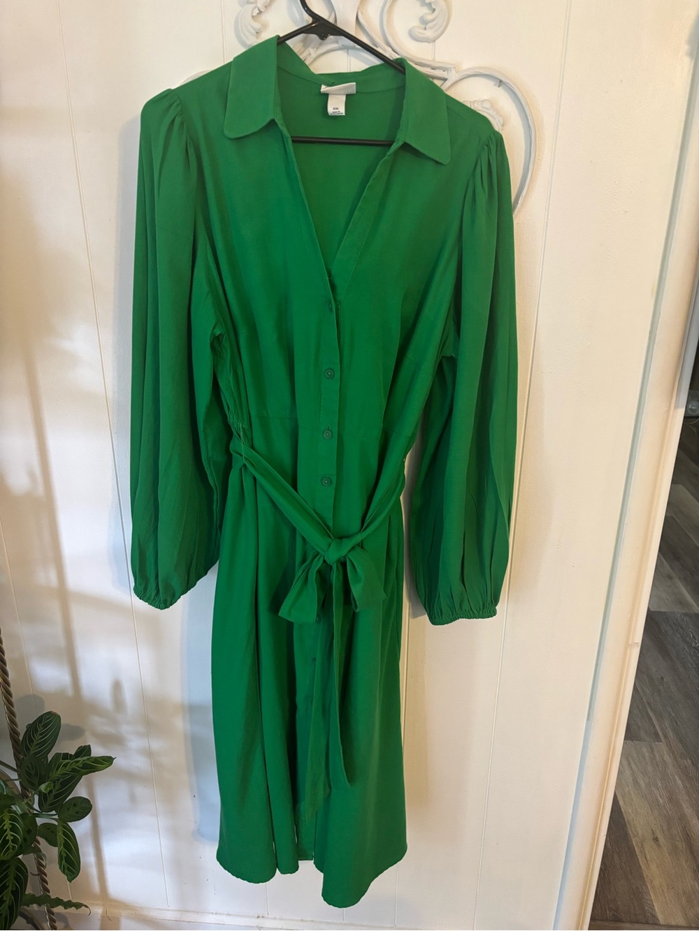 Ava & Viv Kelly Green Button-Front Midi Dress with Tie Waist